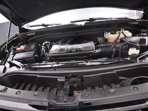 Used 2024 Chevrolet Suburban RST w/ Luxury Package RWD image 16