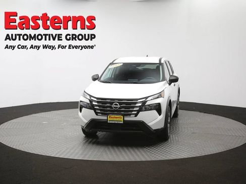Used 2024 Nissan Rogue S AWD/4WD image 56