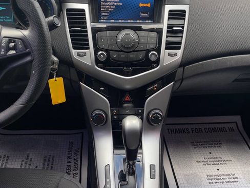 Used 2016 Chevrolet Cruze LT image 14
