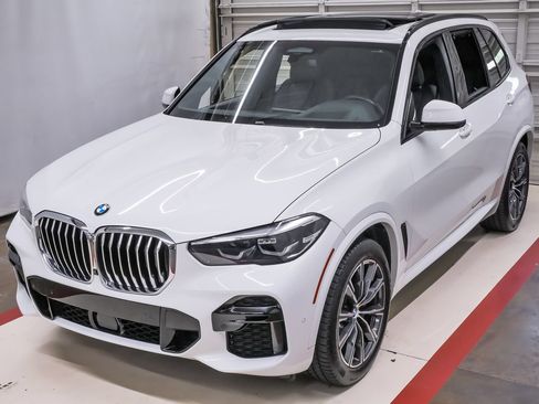 Used 2023 BMW X5 xDrive40i w/ M Sport Package AWD/4WD image 1