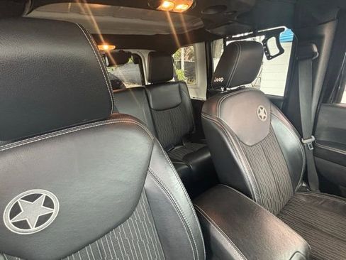 Used 2015 Jeep Wrangler Unlimited Sport image 11