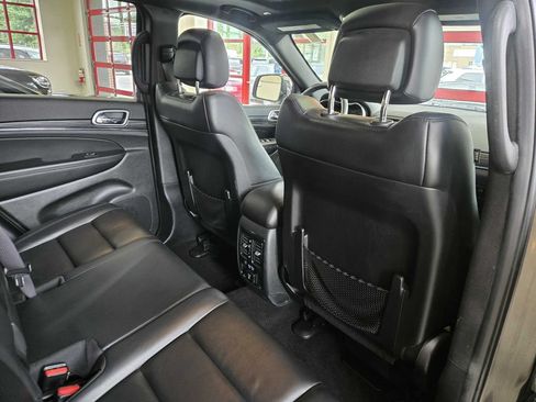 Used 2019 Jeep Grand Cherokee Limited AWD/4WD image 29