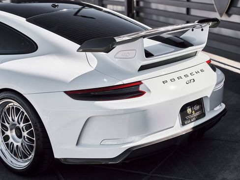 Used 2018 Porsche 911 GT3 RWD image 14