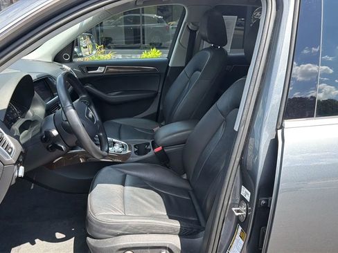 Used 2016 Audi Q5 2.0T Premium Plus w/ Technology Package AWD/4WD image 10