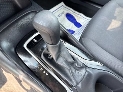 Used 2025 Toyota Corolla LE FWD image 24