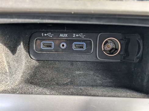 Used 2019 Jeep Grand Cherokee Altitude image 26