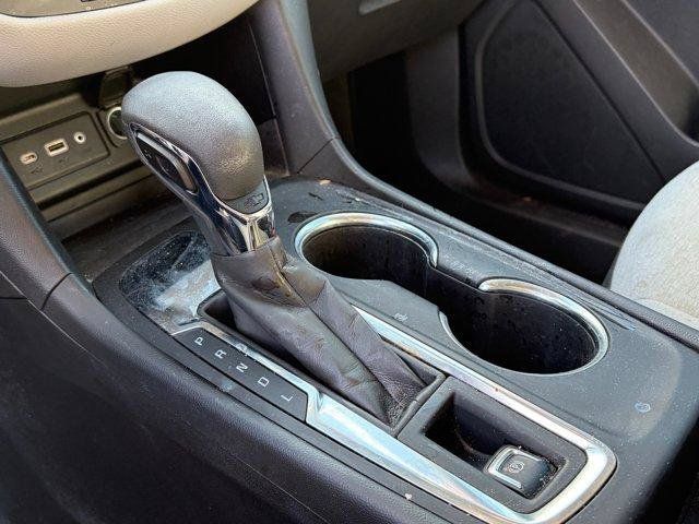 Used 2022 Chevrolet Equinox LS w/ LS Convenience Package FWD image 14