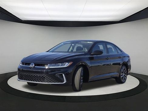 New 2026 Volkswagen Jetta SE image 3