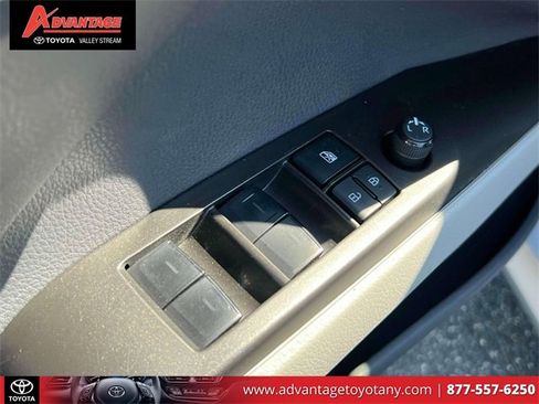 Certified 2022 Toyota Camry LE image 20