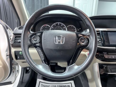 Used 2016 Honda Accord EX-L image 21