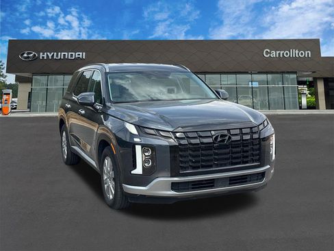 Used 2025 Hyundai Palisade SEL FWD image 3