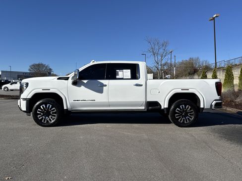 Used 2024 GMC Sierra 2500 Denali Ultimate image 7