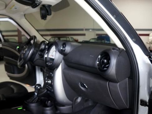 Used 2014 MINI Cooper Countryman image 42