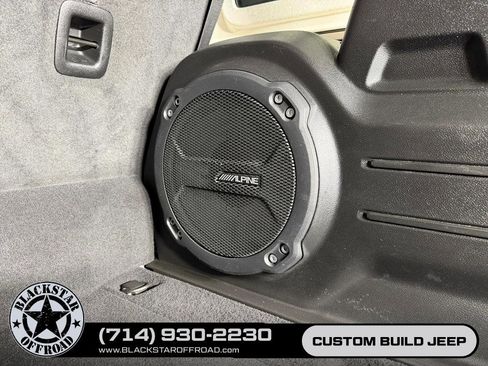 Used 2022 Jeep Wrangler Unlimited Rubicon 4xe w/ Steel Bumper Group AWD/4WD image 33