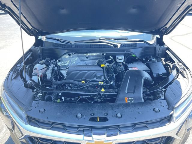 Used 2026 Chevrolet Trax LT w/ Driver Confidence Package FWD image 28