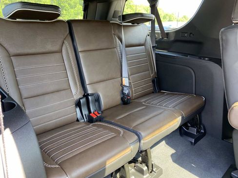 Used 2026 GMC Yukon XL Denali Ultimate AWD/4WD image 29