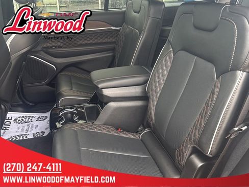 Used 2023 Jeep Grand Cherokee L Summit w/ Advanced Protech Group IV image 14