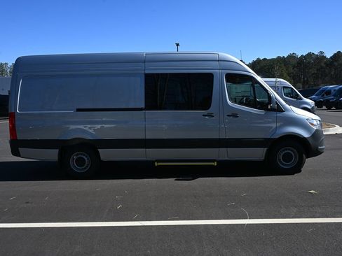 Used 2026 Mercedes-Benz Sprinter 2500 image 26