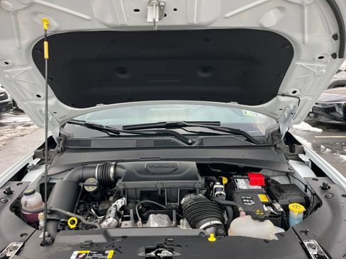 Used 2025 Jeep Compass Limited image 33