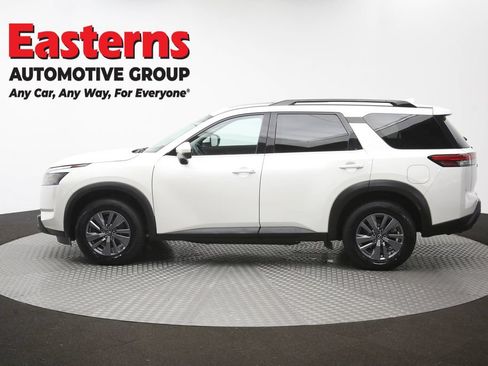 Used 2023 Nissan Pathfinder SV w/ SV Premium Package AWD/4WD image 63