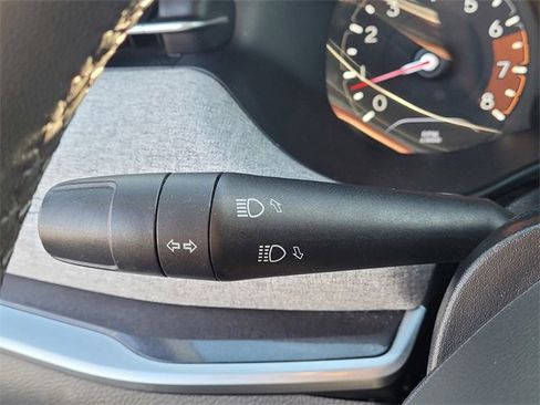 Used 2024 Jeep Compass Latitude image 16