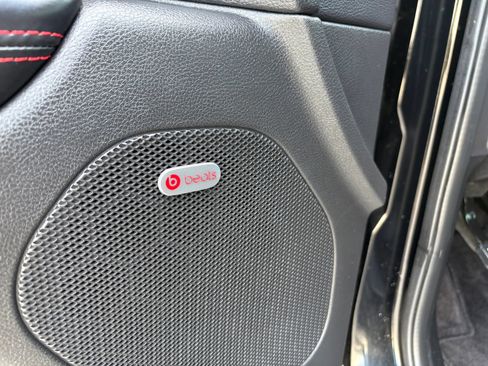 Used 2017 Dodge Durango R/T w/ Blacktop Package AWD/4WD image 25