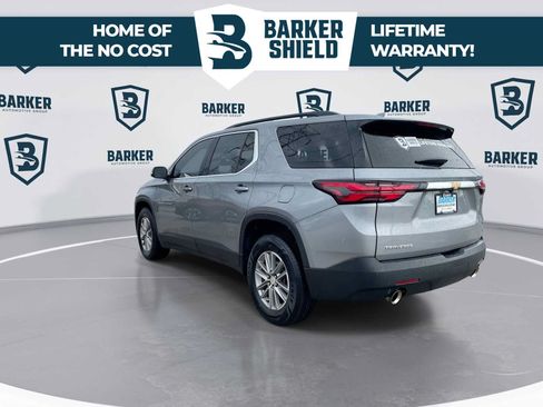 Used 2023 Chevrolet Traverse LT FWD image 7