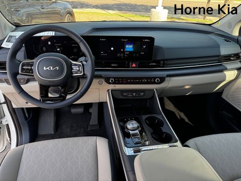 New 2026 Kia Carnival SX image 13