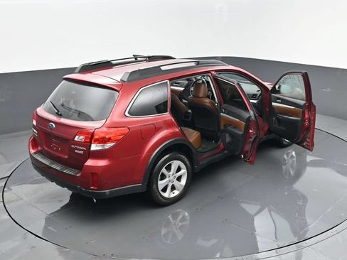 Used 2013 Subaru Outback 2.5i Premium AWD/4WD image 25