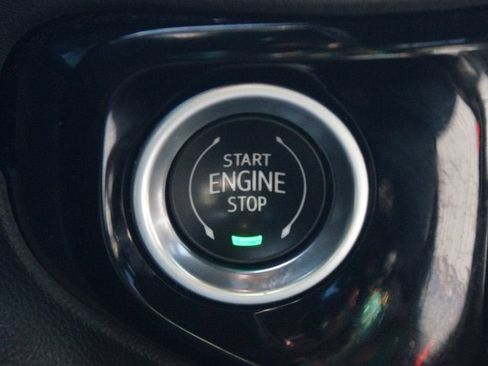 Used 2022 Chevrolet Silverado 1500 ZR2 AWD/4WD image 11