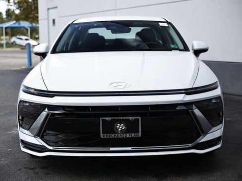 New 2025 Hyundai Sonata SEL image 3