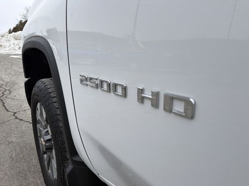 Used 2024 Chevrolet Silverado 2500 Custom w/ Custom Convenience Package image 31