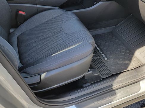 Used 2023 Hyundai Santa Fe SEL w/ Winter Weather Package image 35