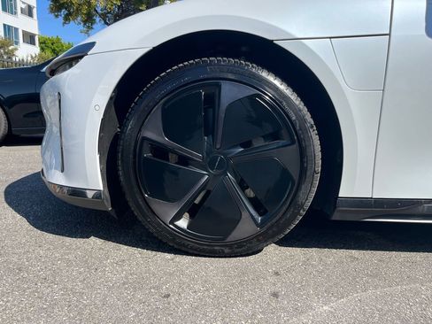 Used 2024 Lucid Air Touring AWD/4WD image 13