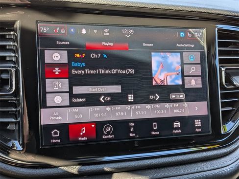 Used 2022 Dodge Durango GT image 17