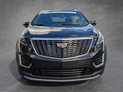 Certified 2025 Cadillac XT5 Premium Luxury w/ Technology Package image 8