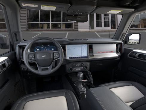 New 2026 Ford Bronco Outer Banks w/ Sasquatch Package AWD/4WD image 10