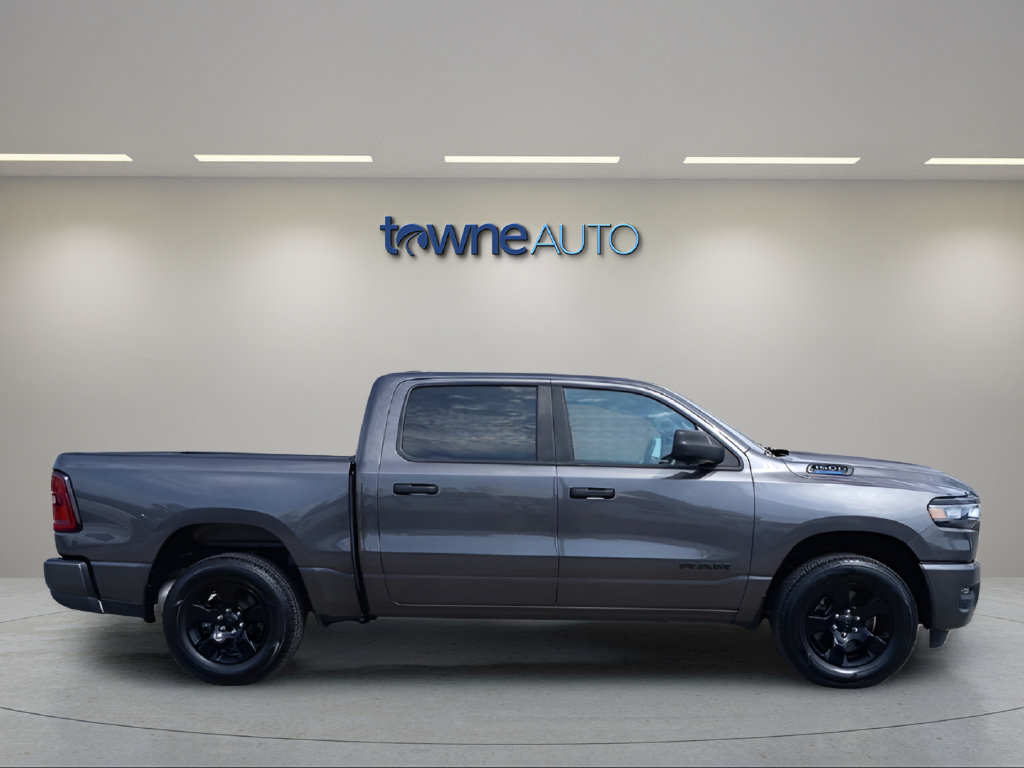 Used 2025 RAM 1500 Tradesman w/ Night Edition AWD/4WD image 7