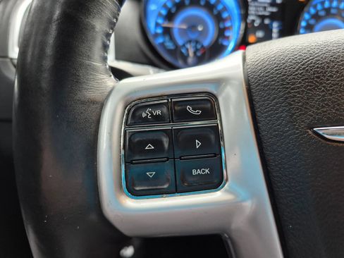Used 2013 Chrysler 300 C AWD/4WD image 27