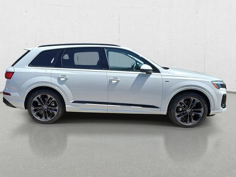 New 2026 Audi Q7 Premium Plus AWD/4WD image 4