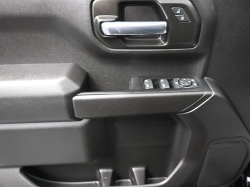 Used 2022 Chevrolet Silverado 1500 Custom Trail Boss image 13