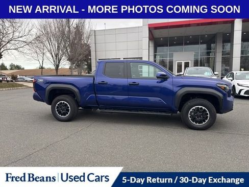 Used 2024 Toyota Tacoma TRD Off-Road image 2