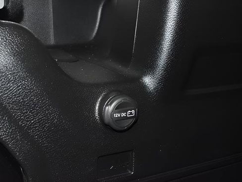 Used 2023 Jeep Wrangler Unlimited Sahara w/ Cold Weather Group AWD/4WD image 28