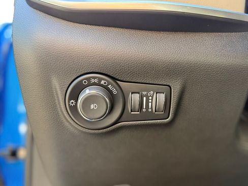 New 2026 Jeep Compass Limited w/ Sun, Sound & Navigation Group AWD/4WD image 18