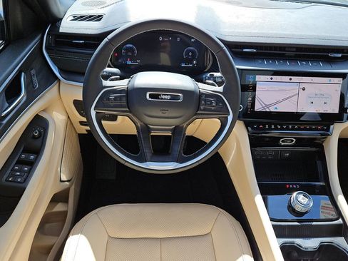 New 2026 Jeep Grand Cherokee L Limited w/ Luxury Tech Group II image 12