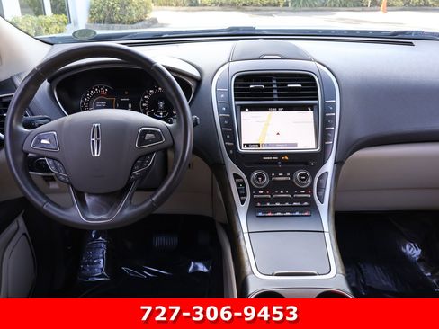 Used 2017 Lincoln MKX Reserve w/ Driver Assistance Package image 18