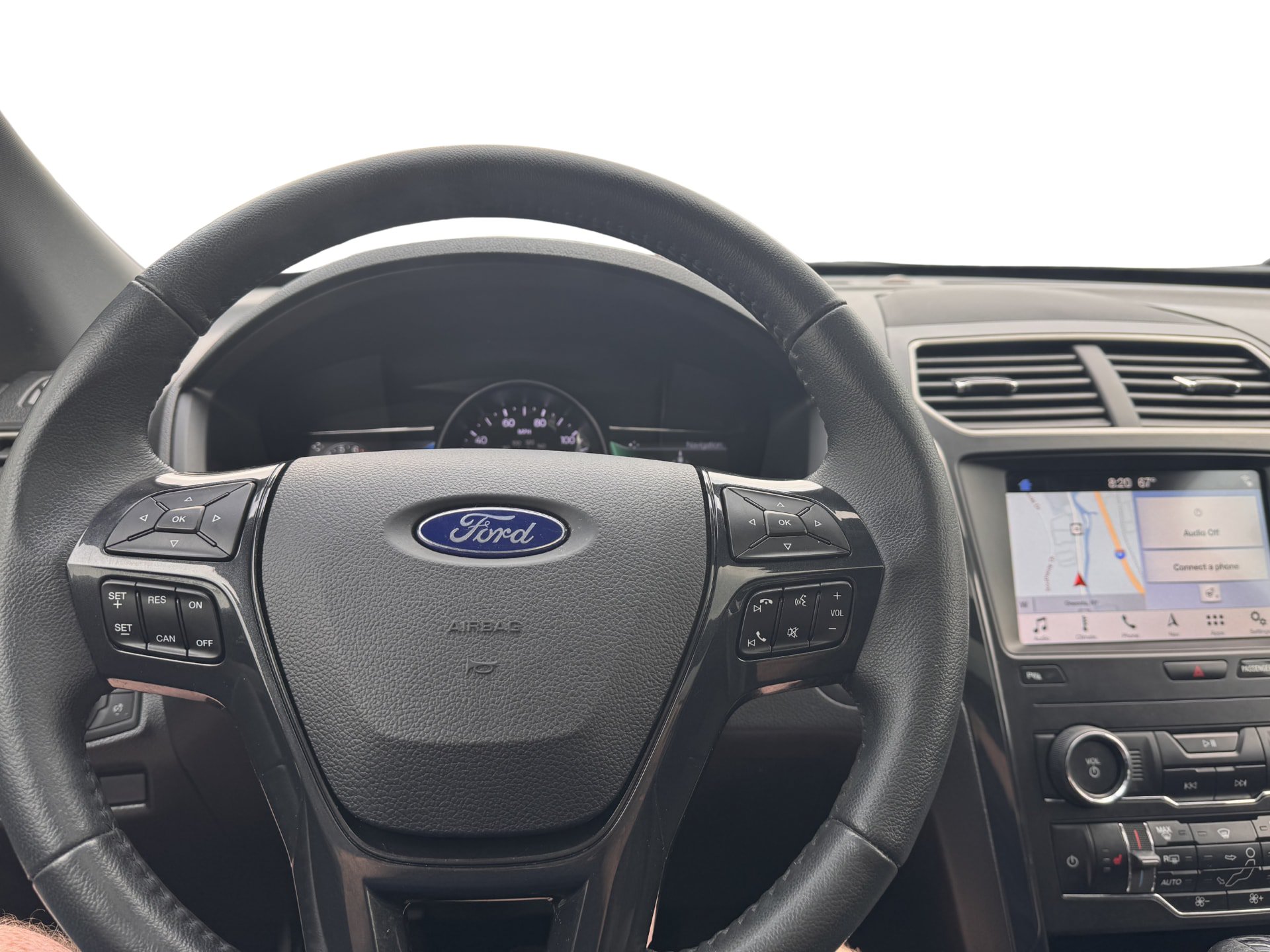 Used 2019 Ford Explorer XLT w/ Equipment Group 202A AWD/4WD image 15