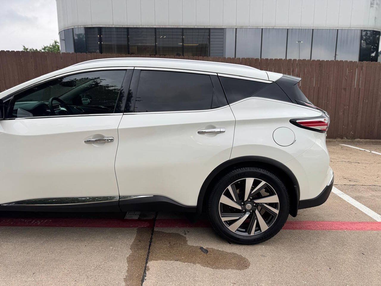 Used 2016 Nissan Murano Platinum w/ Platinum Technology Package FWD image 4