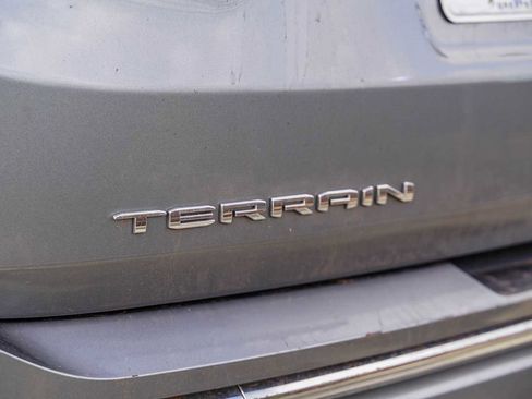 Used 2024 GMC Terrain Denali image 21