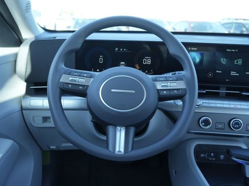 New 2026 Hyundai Kona SE image 14